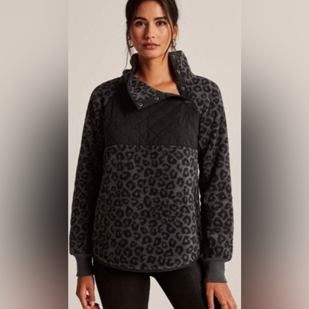 Abercrombie & Fitch Black Cheetah Snap Up Fleece Pullover Sz xl nwot